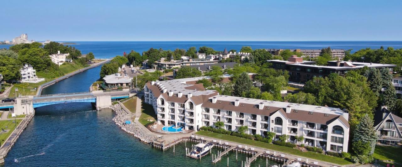 359 Edgewater Inn Charlevoix Exterior foto